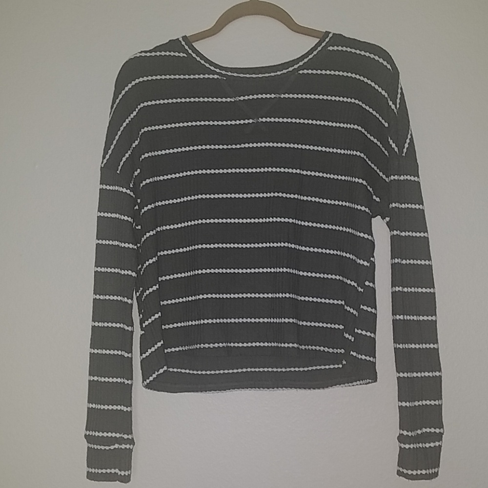 Charlotte Russe Long Sleeve Crop Top